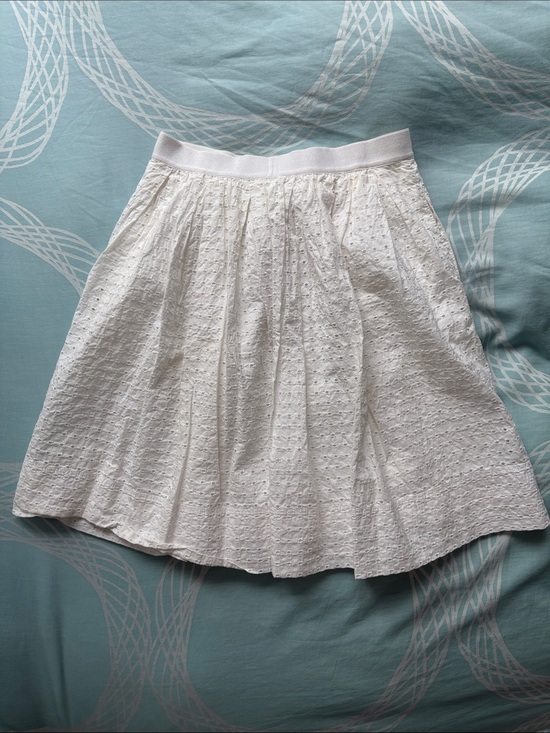 Uniqlo Dresses & Skirts - Uniqlo White Eyelet Skirt
